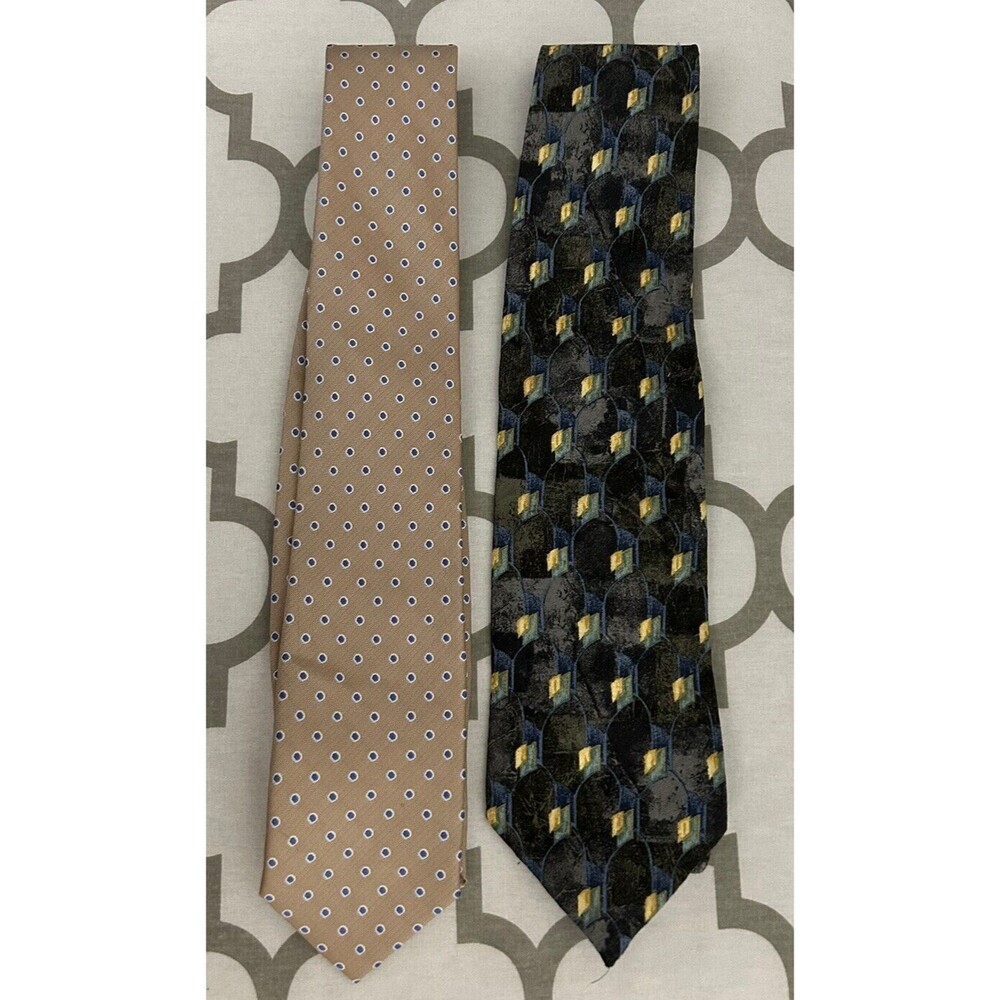 TWO Ties Villa Bolgheri Italy Silk & Jos. A. Bank Traveler Gold white 100% Silk